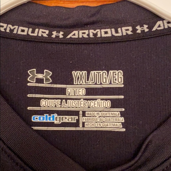 Under Armour Coldgear shirt, youth XL, black - Picture 4 of 6